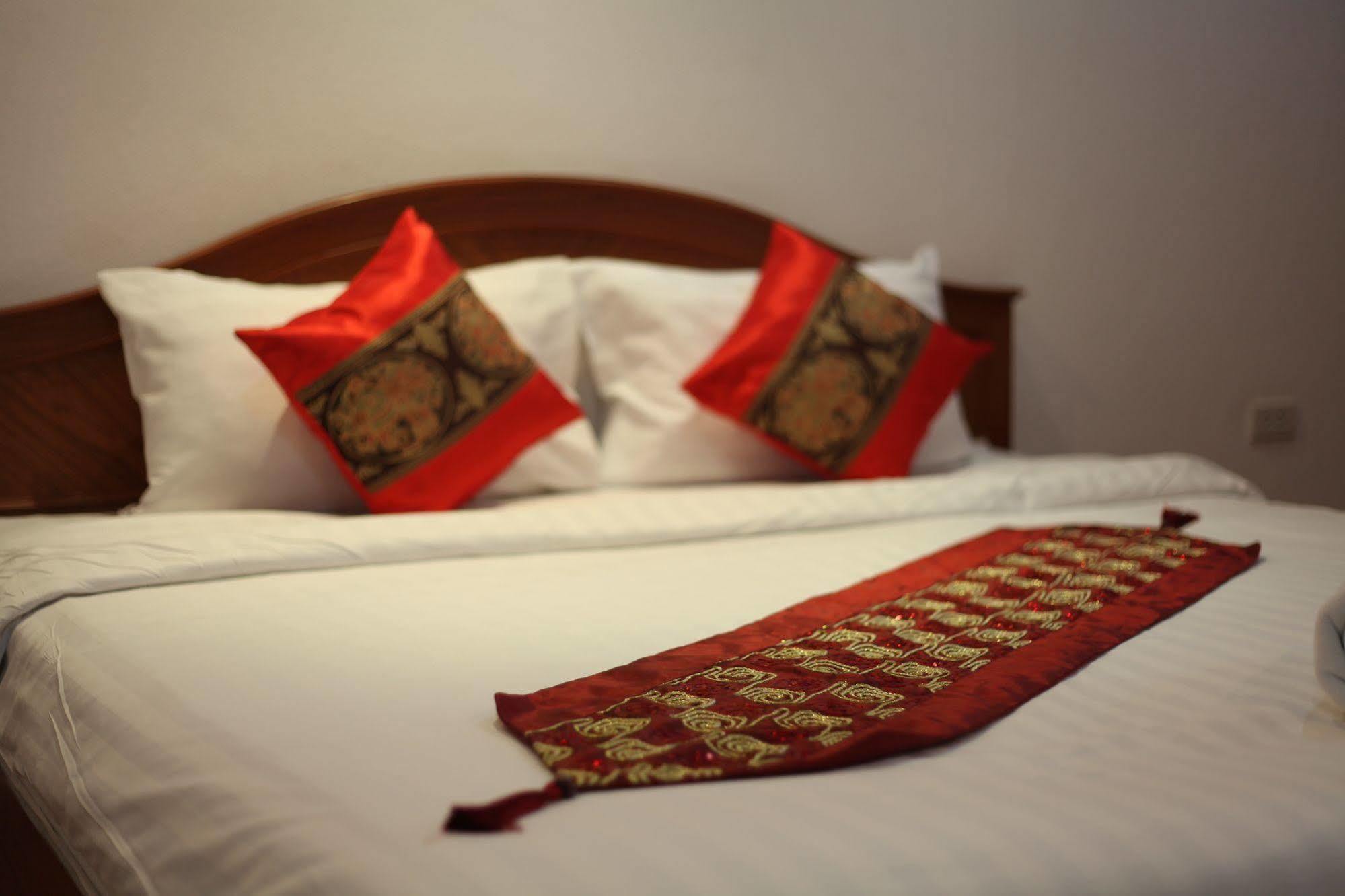V Residence Hotel Чиангмай Екстериор снимка